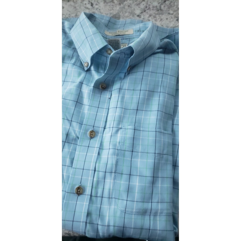LL Bean Mens Long Sleeve Buttoned Up Shirt Blue Plaid Medium Wrinkle Resistant